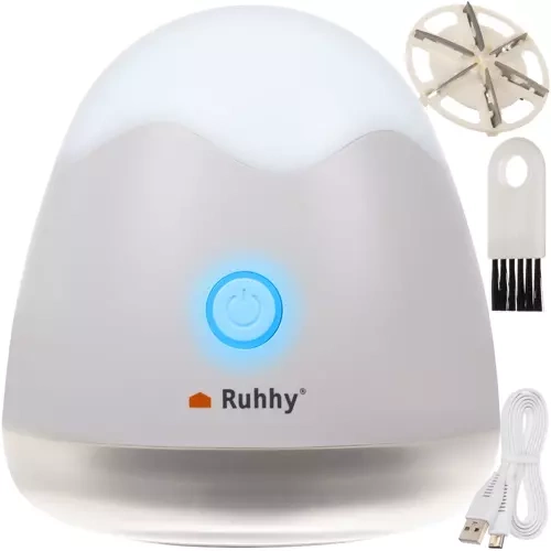 Strojček na odstránenie žmolkov z oblečenia