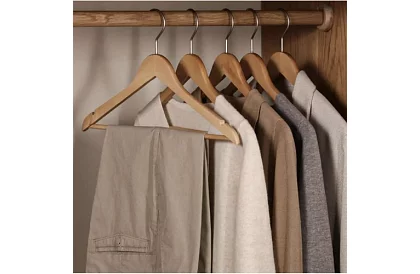 Drevené ramienka na odevy – sada 10 kusov