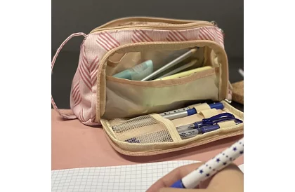 Školské puzdro - ružová pera s vzorom