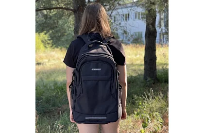 Batoh s kapacitou 45 litrov – čierny