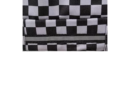 Batoh s kapacitou 22 litrov – šachovnica