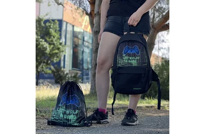 Batoh s kapacitou 22 litrov – Hra