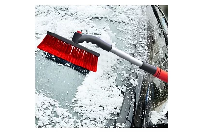 Teleskopická škrabka na okná s kefou na sneh