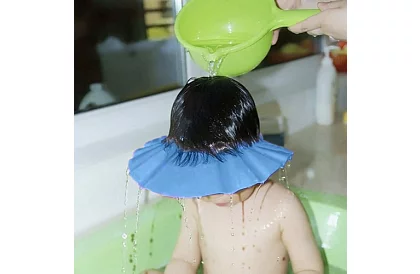 Strieška pre deti na umývanie hlavy