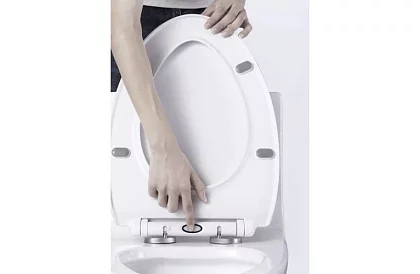 WC doska s pomalým sklápěním