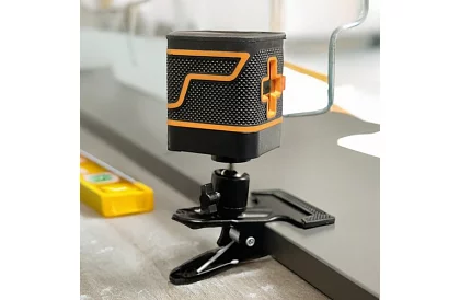 Laserová vodováha - nivelačný krížový laser