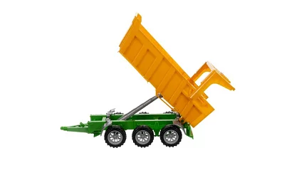 Veľký traktor s vlekom