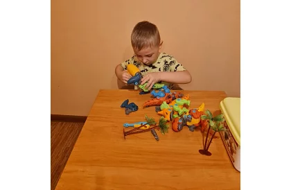 Šróbovacia stavebnica – dinosaury 4 v 1