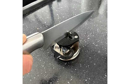 Profesionálny brúsič na nože a nožnice