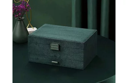 Elegantná semišová šperkovnica – zelená