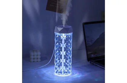 Zvlhčovač vzduchu a nočná lampa 2v1