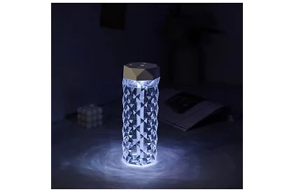 Zvlhčovač vzduchu a nočná lampa 2v1