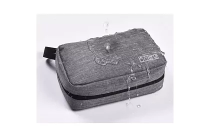 Kosmetická cestovná taška s háčikom