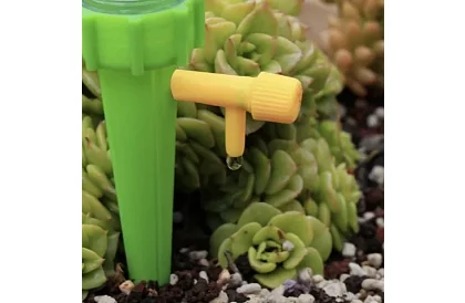 Zavlažovací hrot pre rastliny do kvetináčov
