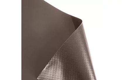 Stínící páska na plot hnedá – panelová 450 g/m2 + klipy