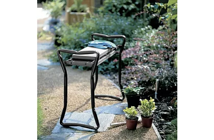 Skladací záhradné kľačadlo 3v1 – kľačadlo, lavička a organizér s náradím