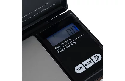 Váha s podsvieteným displejom na šperky 0,1 g až 500 g