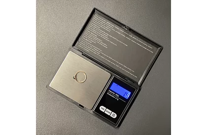 Váha s podsvieteným displejom na šperky 0,1 g až 500 g