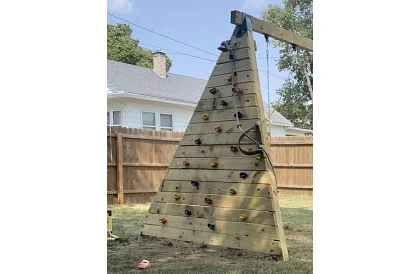 Lezecké chyty – lezecká sada pre deti 20 kameňov + 2 madlá