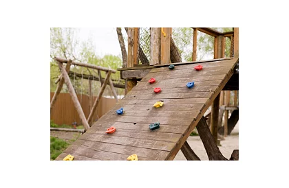 Lezecké chyty – lezecká sada pre deti 13 kameňov + 2 madlá