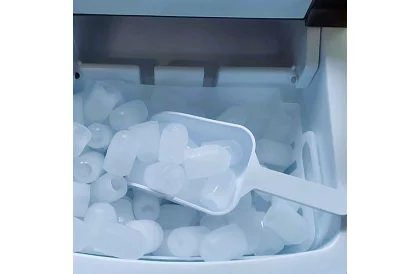 Výrobník ľadových kociek – 2 veľkosti – 12 kg/deň