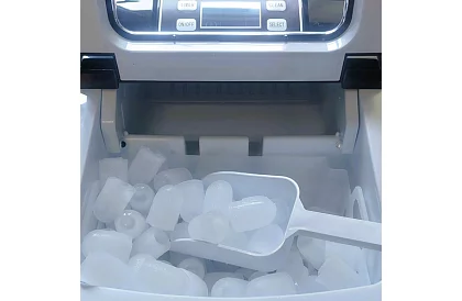 Výrobník ľadových kociek – 2 veľkosti – 12 kg/deň