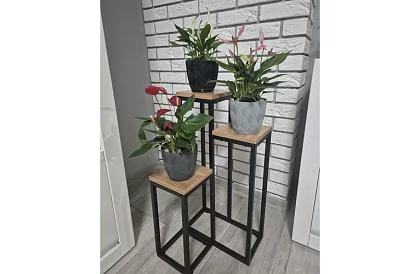 Kvetinový stolík - 3 úrovňový