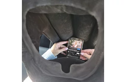 Nafukovací cestovný vankúš