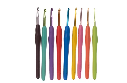 Sada na háčkovanie v puzdre s doplnkami – 58 dielov