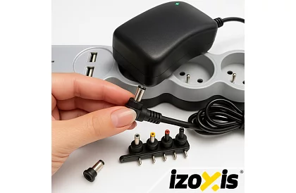 Univerzálny napájací zdroj – nabíjačka 3–12 V so 6 konektormi