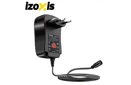 Univerzálny napájací zdroj – nabíjačka 3–12 V so 6 konektormi