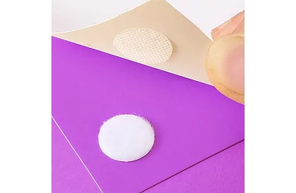 Samolepiaci suchý zips – kolieska 18 mm, 500 kusov, biely