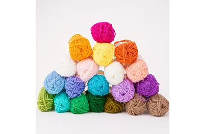 Háčkovacia sada v puzdre pre začiatočníkov aj pokročilých – 69 dielov