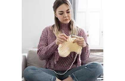 Háčkovacia sada v puzdre pre začiatočníkov aj pokročilých – 69 dielov