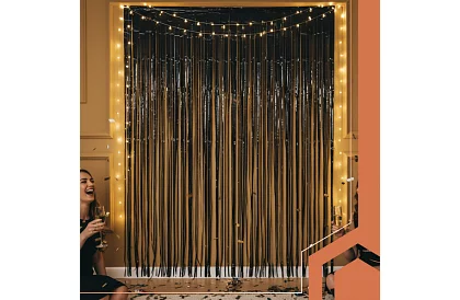 Dekoratívna čierna samolepiaca záclona 100 × 200 cm – párty záclona