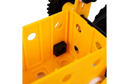 Šroubovacia stavebnica – autá