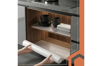 Protiskluzová podložka do šuplíků 500 × 50 cm