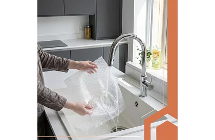 Protiskluzová podložka do šuplíků 500 × 50 cm