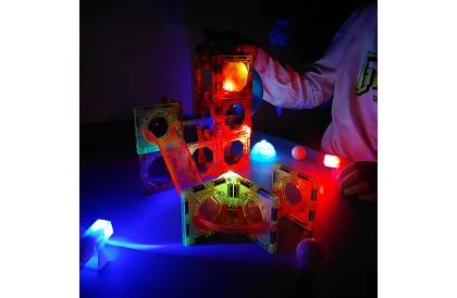 Vzdelávacia magnetická 3D stavebnica – guľôčková dráha 110 dielov