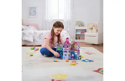 Skladací domček pre bábiky s nábytkom