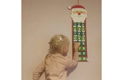 Závesný adventný kalendár