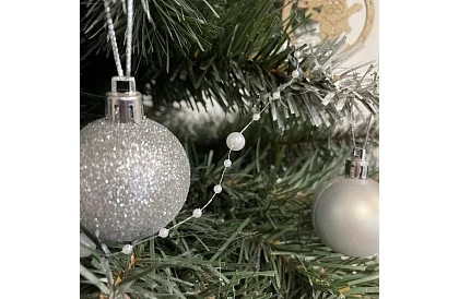 Vianočná dekorácia – reťaz s perlami 5 metrov