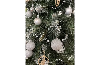 Vianočná dekorácia – reťaz s perlami 5 metrov