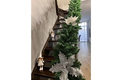 Vianočná biela víla s krídlami – 40 cm