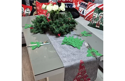 Vianočná kapsa na príbory 12 ks – stromček