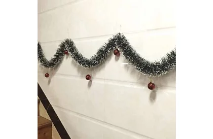 Dlhý vianočný reťaz – bielo-zelená girlanda 6 metrov