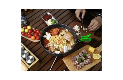 Turistická súprava riadu - 18 kusov