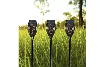 Záhradná lucerna – solárny pochod s efektom plápolajúceho ohňa