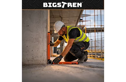 Nastaviteľný tesársky uhloomer s vodováhou