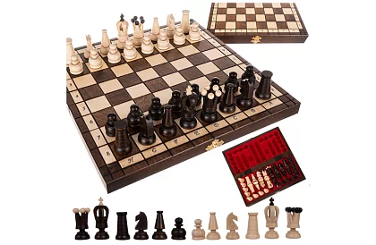 Drevené šachy z habru – elegantná klasika v kufríku